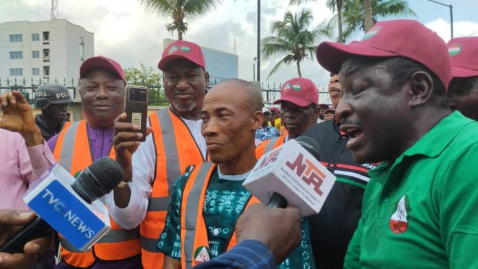 TUC, NLC, hold warning protest in Lagos over RTEAN, NURTW ban